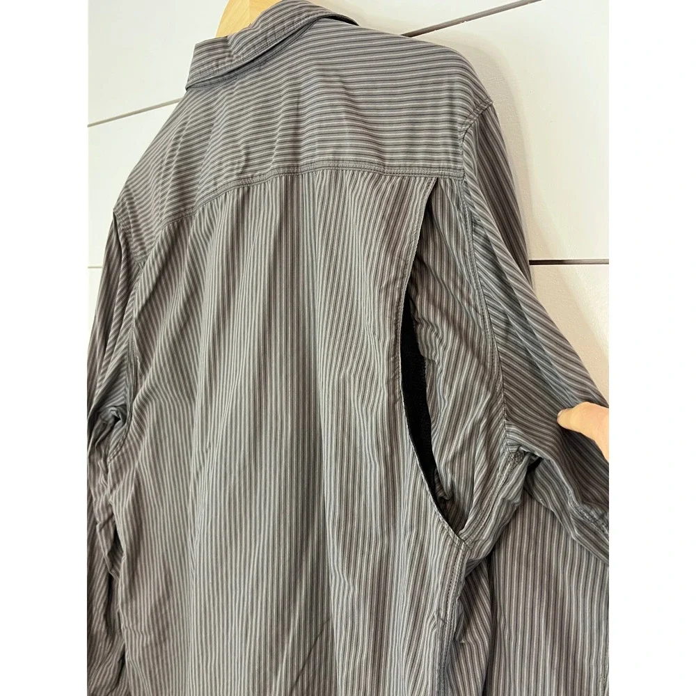 The North Face Mens Large Grey Striped Hiking Shirt Long Sleeve Vented Gorpcore